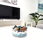 Apartment H&o Mia Sea View House *