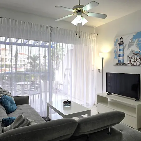 아파트 H&o Mia Sea View House 파포스