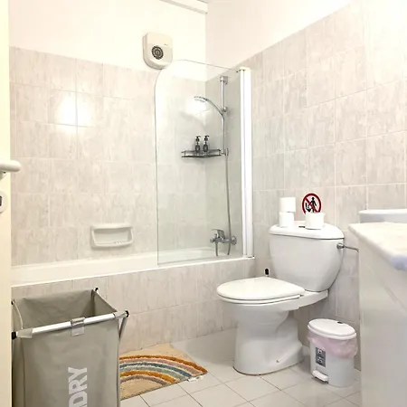 H&o Mia Sea View House 파포스