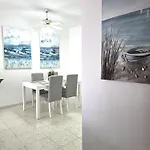 H&o Mia Sea View House *